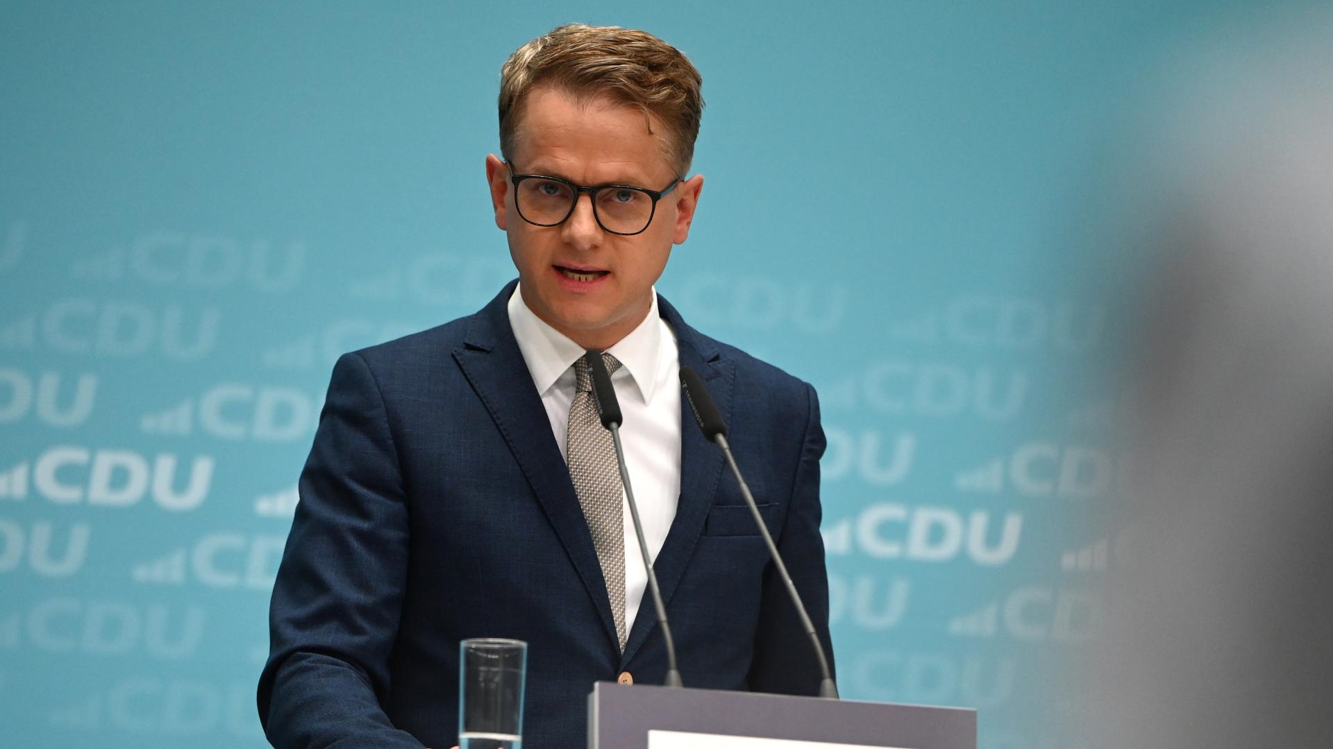 Carsten Linnemann, CDU-Generalsekretär, spricht nach einer Sitzung des CDU-Bundesvorstands im Konrad-Adenauer-Haus. Carsten Linnemann, CDU-Generalsekretär, spricht nach einer Sitzung des CDU-Bundesvorstands im Konrad-Adenauer-Haus.