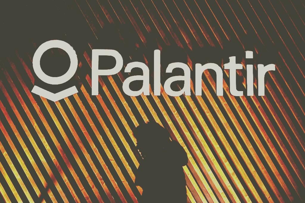 la porte-parole du PS travaille chez Palantir […]