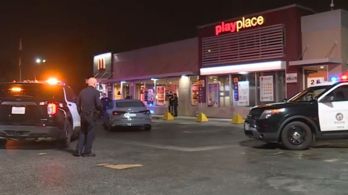 Suspect arrested in East Hollywood McDonald’s parking lot shooting – NBC Los Angeles
