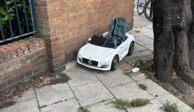 You can’t park there mate.