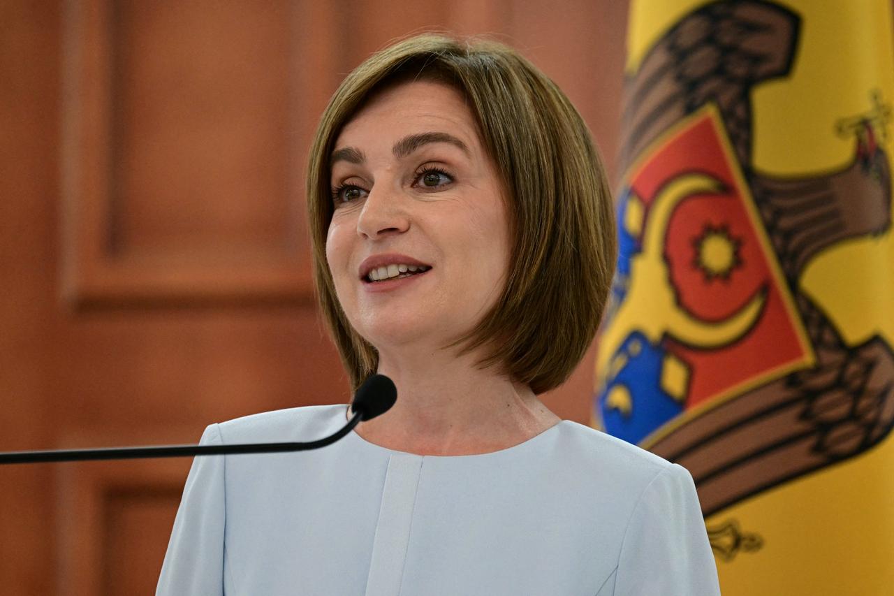 Moldova’s President Maia Sandu speaks as leaders from Poland, France, and Germany join Independence Day celebrations in Chișinău amid EU membership efforts. August 27, 2025. (AFP Photo)
