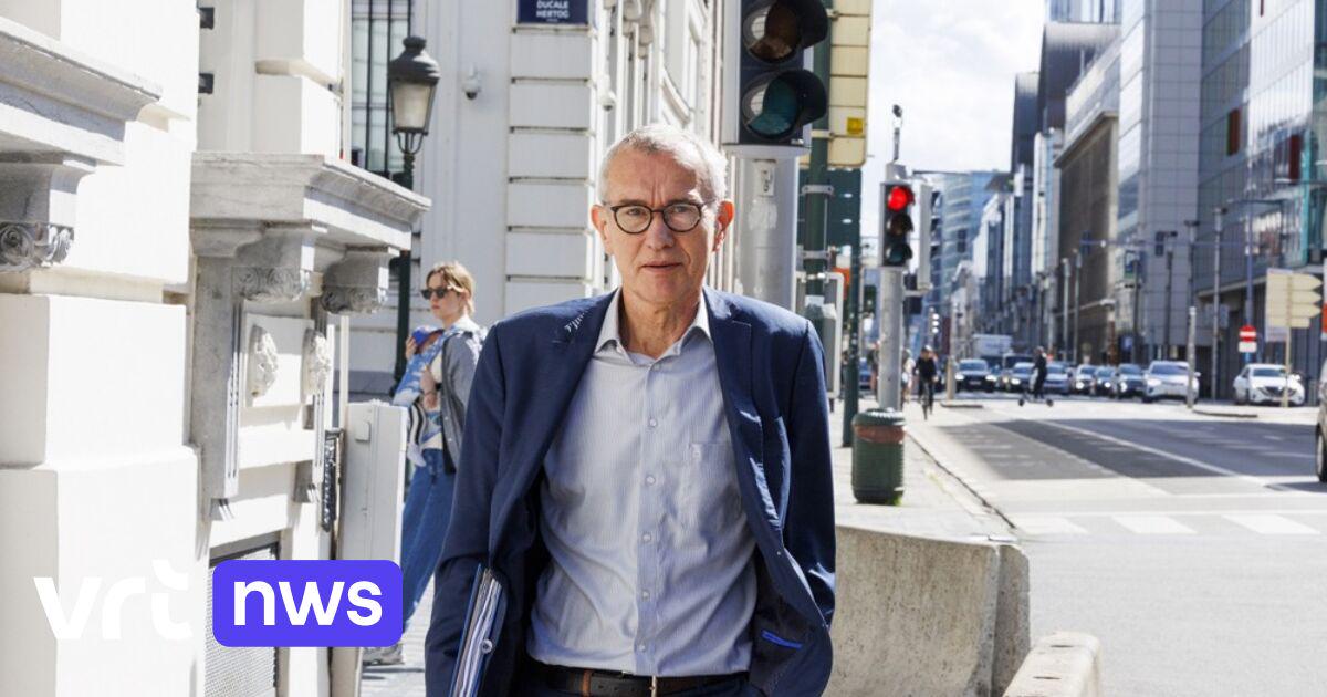 Minister Vandenbroucke wil ruim 100.000 langdurig zieken opnieuw controleren | VRT NWS: nieuws
