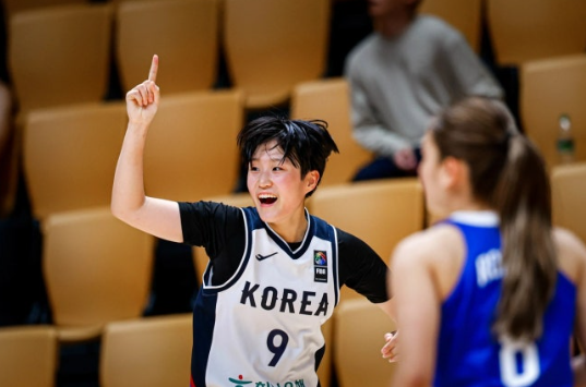 Photo = Capture FIBA homepage