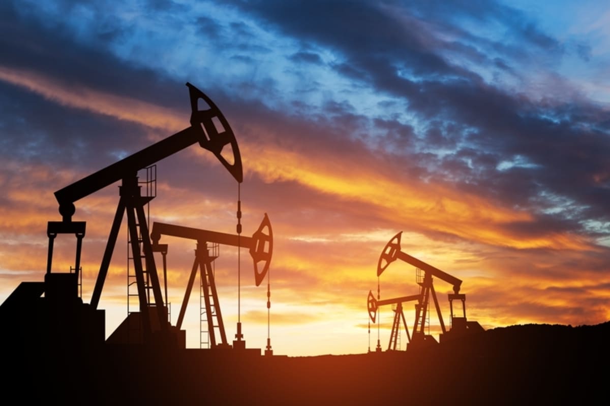 Crude oil prices slip to $67.18 as rising output, U.S. tariffs offset supply disruptions