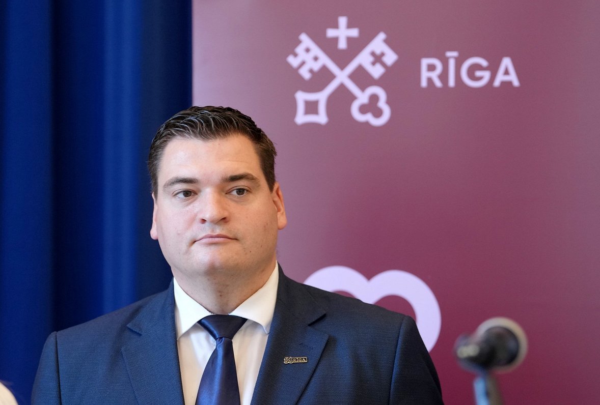 Imminent raids on possible illegal migrants promised / Article