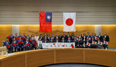 KMT delegates meet Japan Diet members