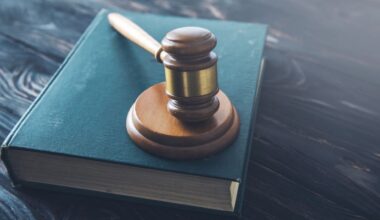 N.Y. must enforce law for insurers