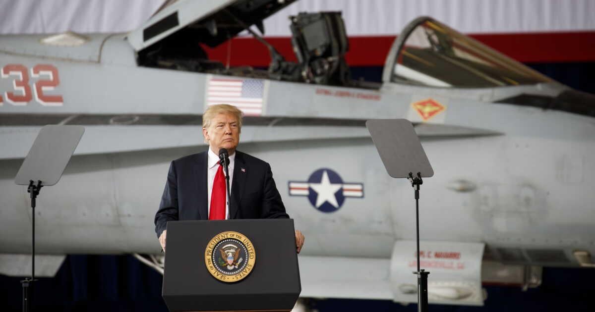 "En tant que vétéran, je me sens 100% trahie": en France, ces Américains expatriés que la politique américaine inquiète - Geo.fr
