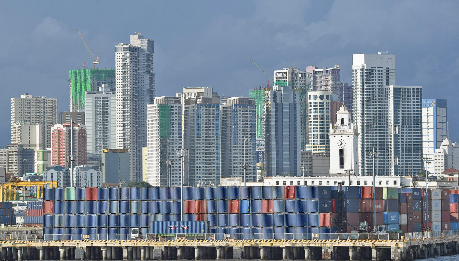 IMF, AMRO expect PH economy to grow above 5.5% in 2026, 2027