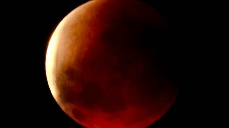 Photo of the blood moon.