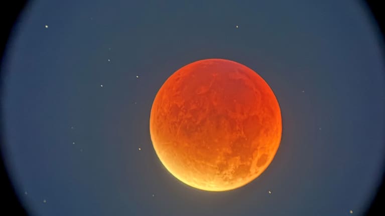Photo of the blood moon.