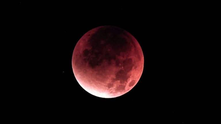 Photo of the blood moon sent to 1News.