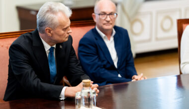 kodėl prezidentas turėtų keisti savo poziciją?