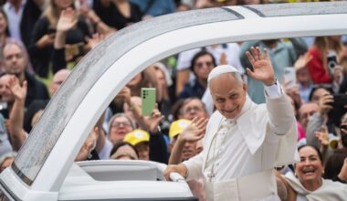 Leo is 1st pope of digital age