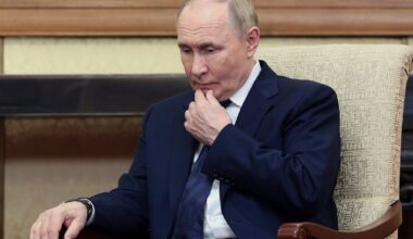 Ukraine-Krieg: ++ Lawrow nennt Bedingungen für neues Treffen – Polen aktiviert Flugzeuge nach neuem Kiew-Angriff ++ Liveticker
