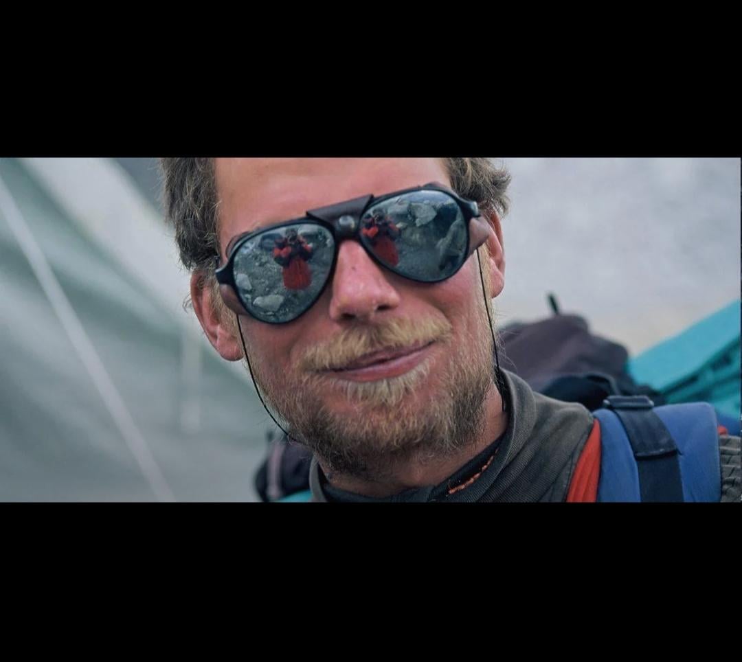 Göran Kropp towed a trailer carrying all his climbing gear by bicycle, 8000 miles from Sweden to Nepal, and climbed Mount Everest alone without Sherpas or bottled oxygen, then cycled back to Sweden again. What a guy.