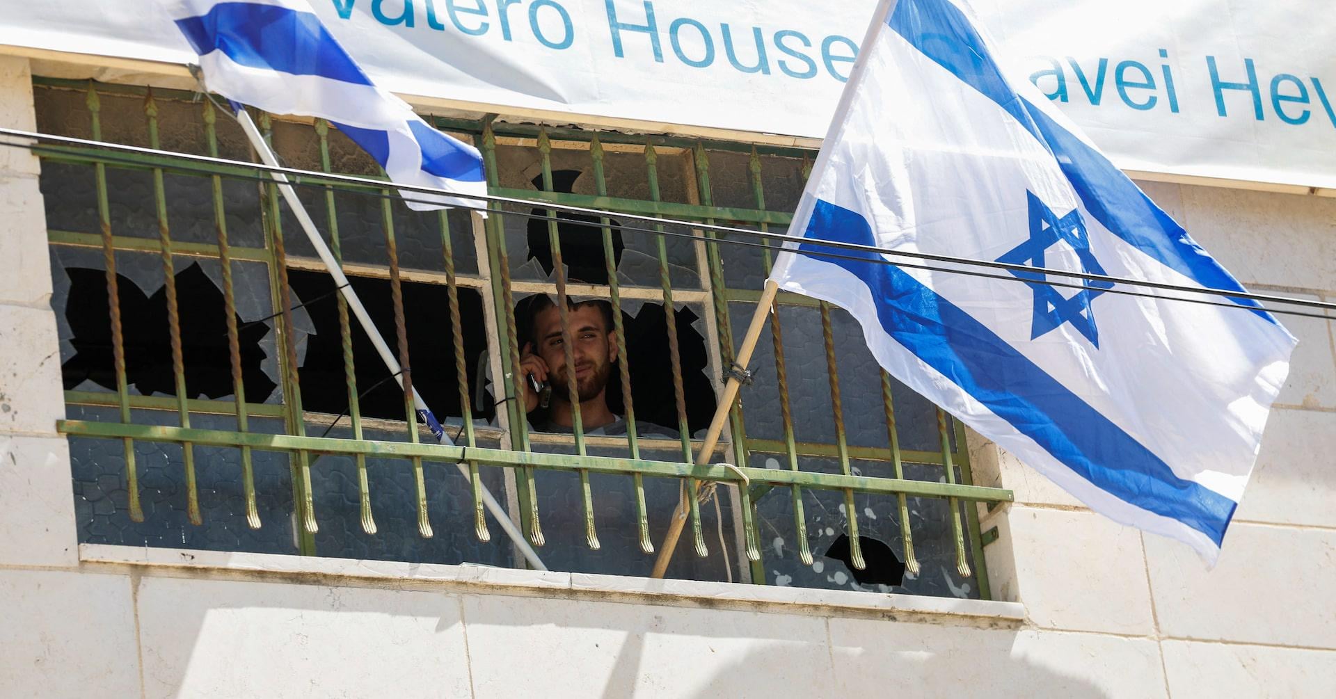 UAE official warns Israel West Bank settlement plans cross 'red line'