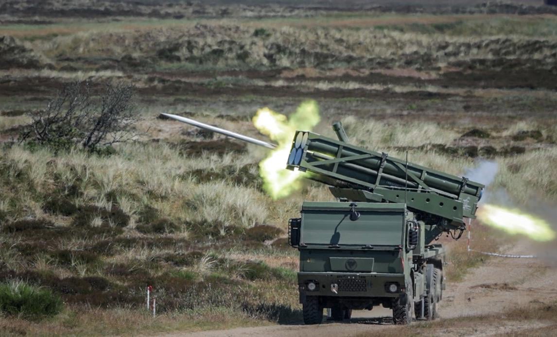 Forsvarets kampkraft styrkes med en færdigopbygning af raketkasterkapaciteten