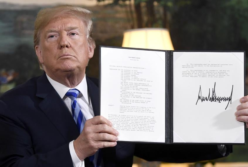 Mary Trump: "Definitely" president's signature on alleged Epstein letter
