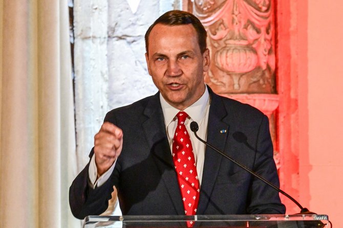 Radoslawas Sikorskis / GIORGIO VIERA / AFP