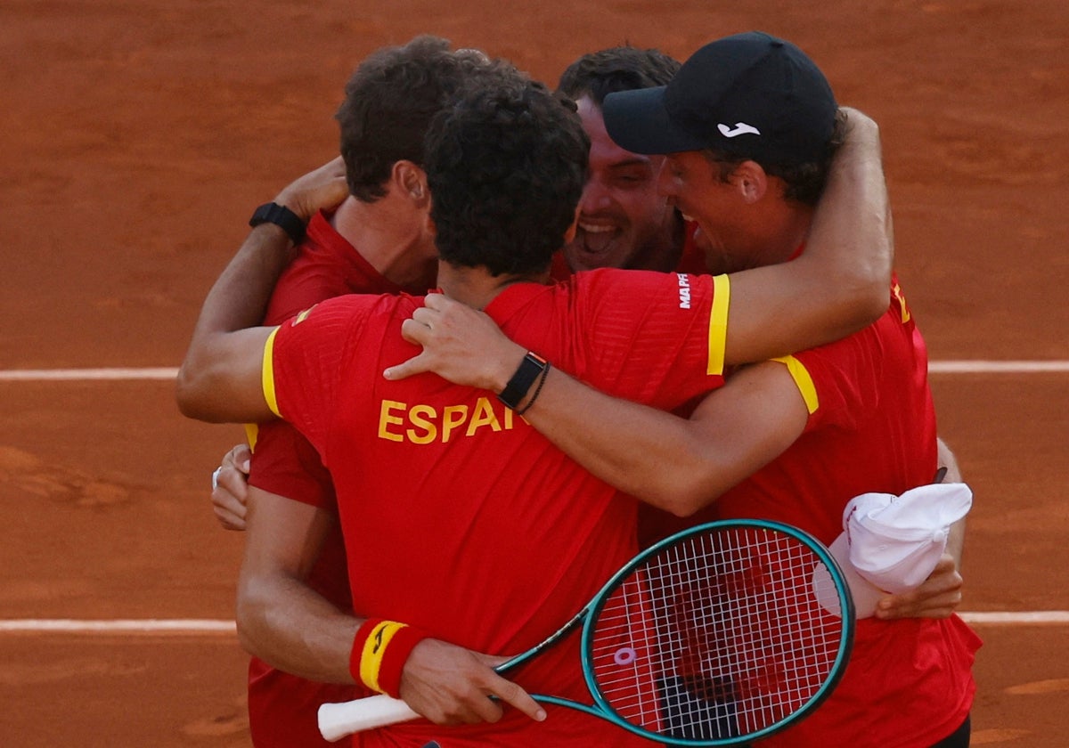 Spain pull off improbable Davis Cup comeback against Denmark to reach Final 8