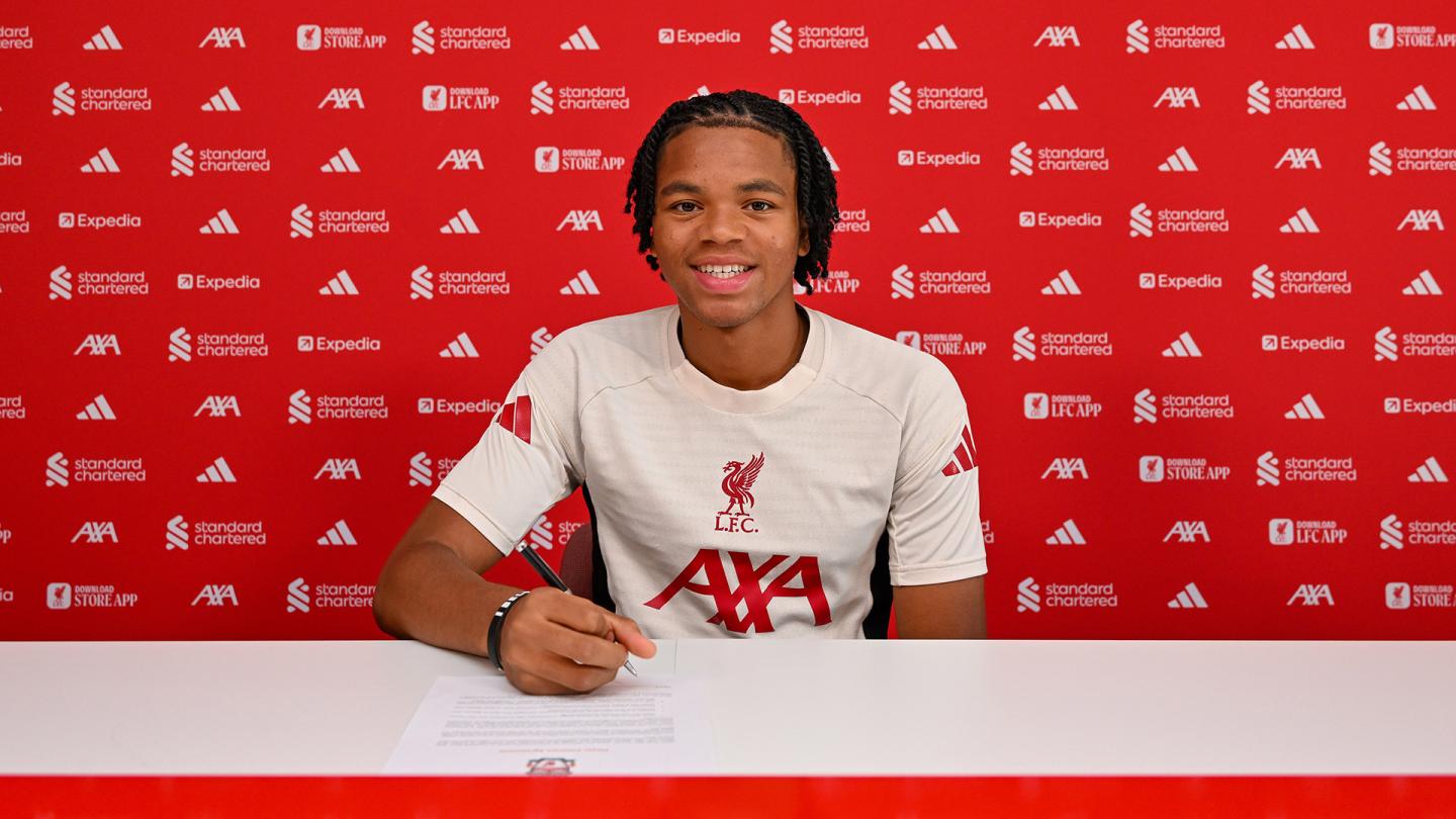 Rio Ngumoha signs first professional contract with Liverpool FC