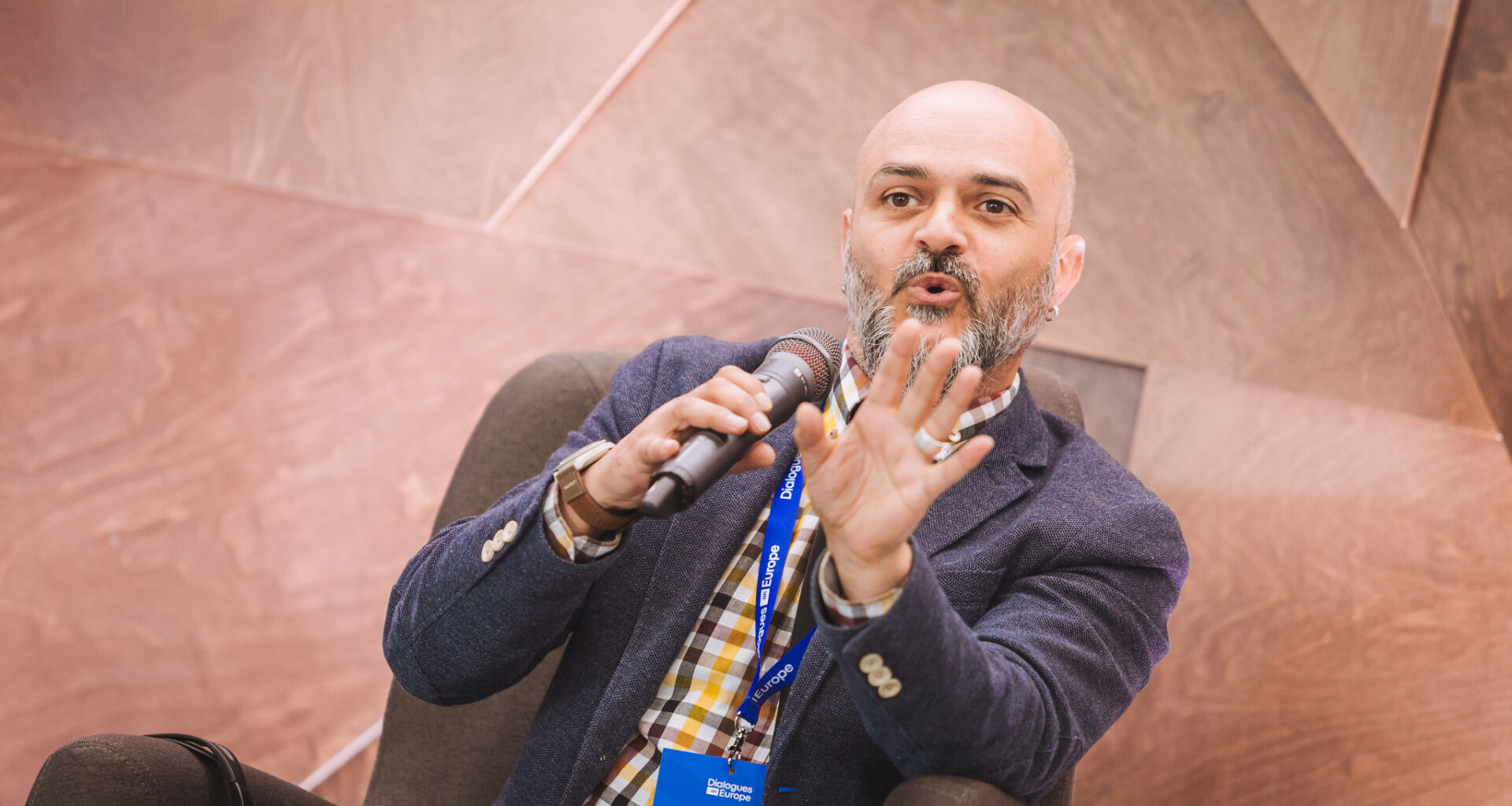 Lessons from the Romanian experience in NATO and the EU