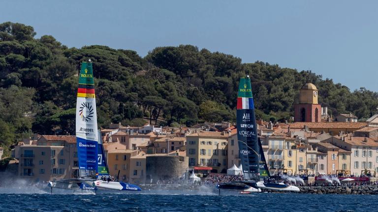 Das deustche und französische Team in Aktion beim SailGP in Frankreich.