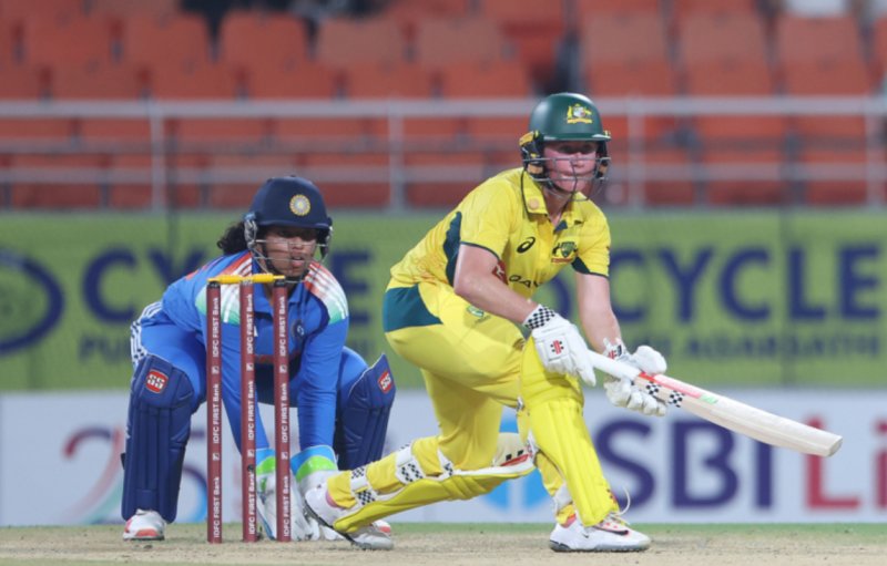 Litchfield, Mooney, Sutherland guide Australia to dominant win over India