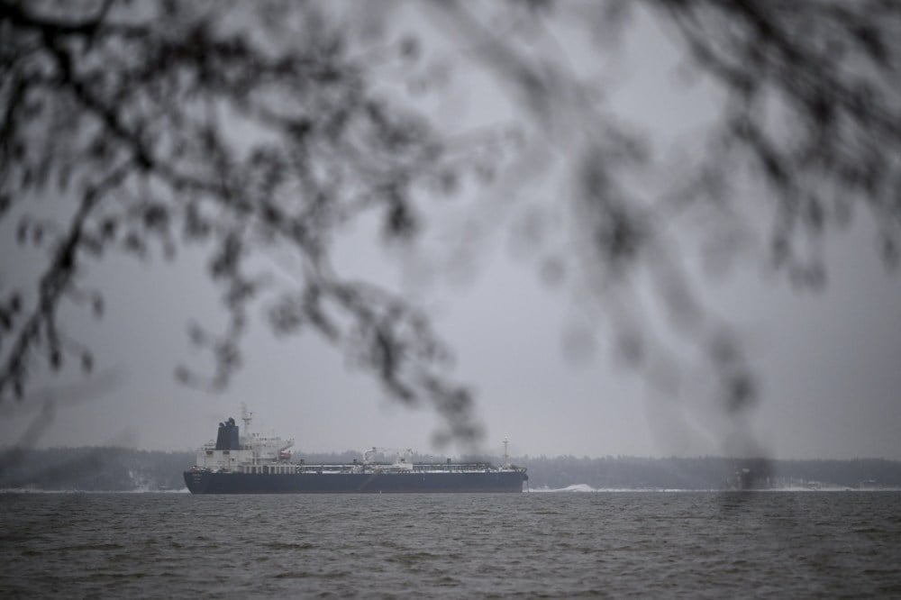 Russia Sanctions Loophole Allows for Shadow Fleet