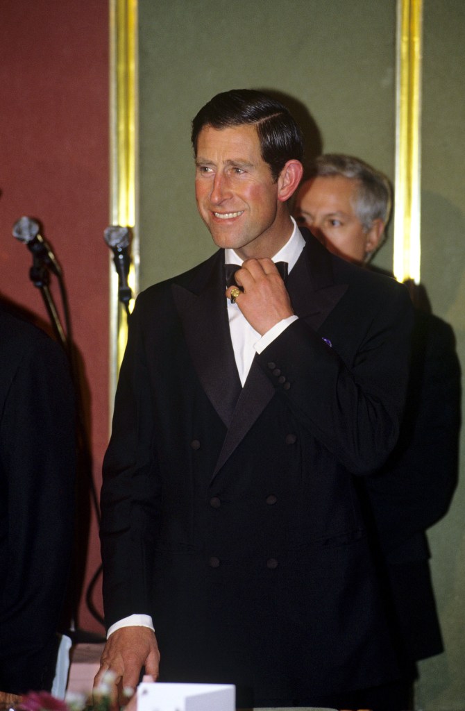 King Charles wearing his signet ring in the 1980s