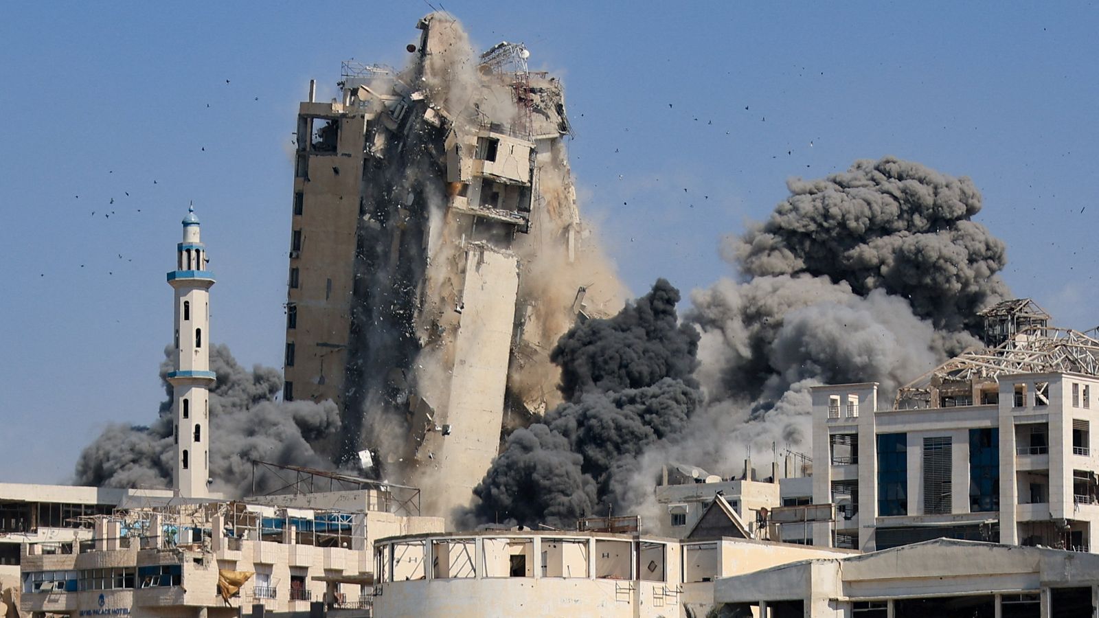 Israel-Hamas latest: Israel trying to force Gaza population to leave, Qatar's ruler says in extraordinary attack | World News
