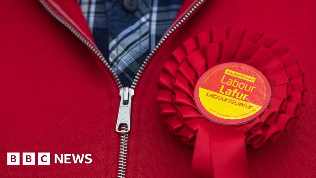 Latest Senedd poll a Labour 'wake-up call', says ex-minister Mick Antoniw