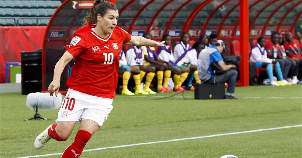 L'internationale suisse Ramona Bachmann (34 ans) et Houston Dash se séparent avec effet immédiat - rts.ch