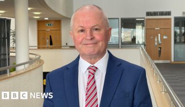 Caerphilly leader quits Labour and backs Plaid for by-election