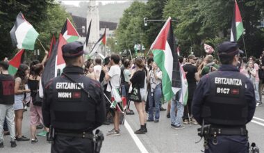 Pro-Palestine protests continue at Spain’s La Vuelta cycling race