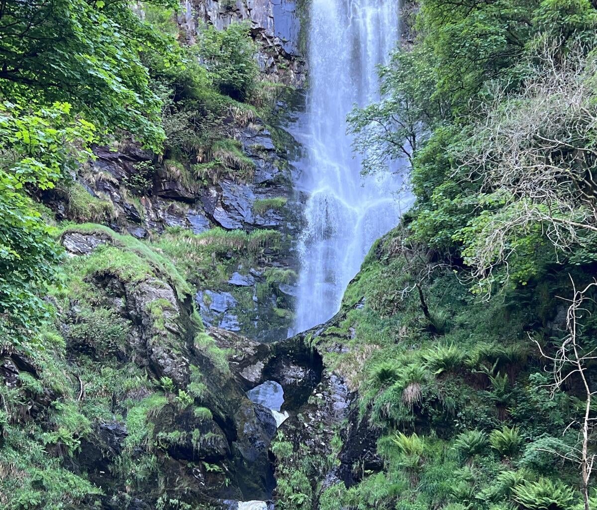 Beautiful waterfall between Llanwddyn and Bala, Wales 🏴󠁧󠁢󠁷󠁬󠁳󠁿
