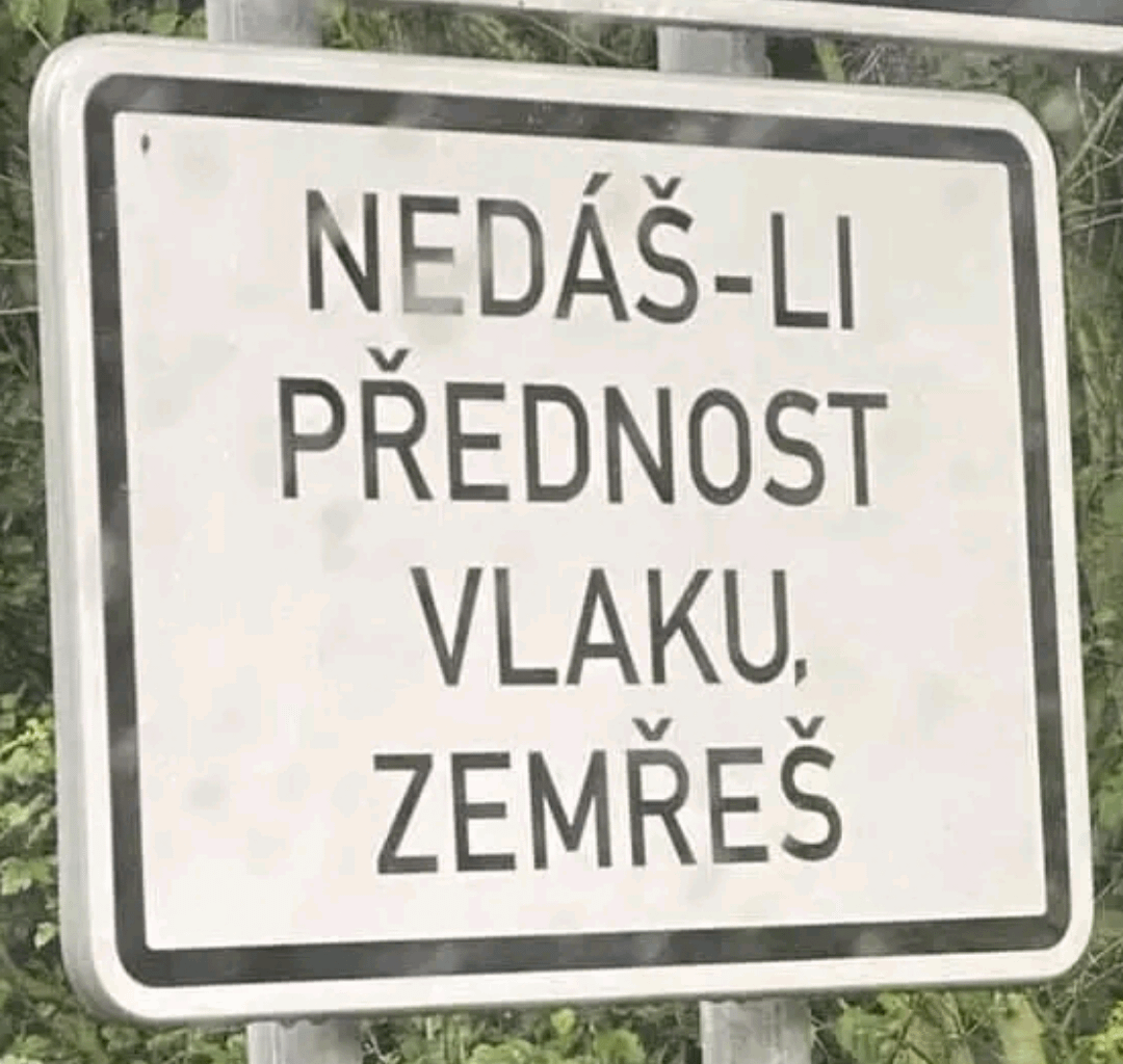Když se rozhoduju, jestli pojedu na výlet vlakem nebo busem