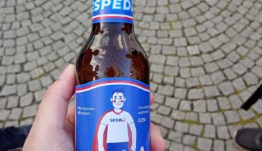 Cejtim, jak na me jde sracka jen z toho, jak na to koukam