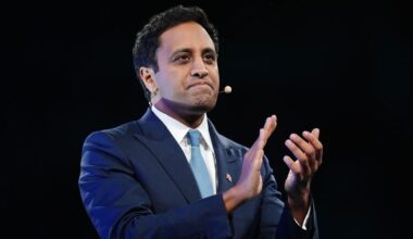 Reform UK edges closer to burka ban as Zia Yusuf sets record straight on 'huge impediment to assimilation'
