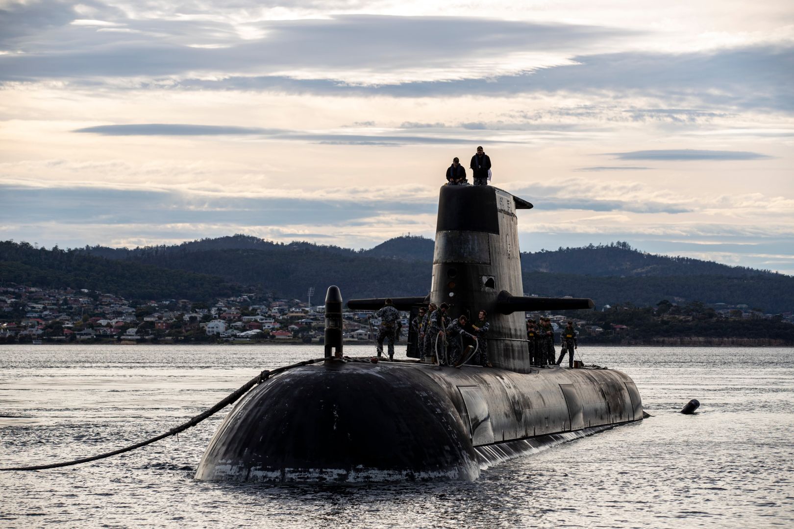 Australia to spend billions on unmanned submarines