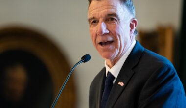 Vermont signs deal to continue holding federal immigration detainees