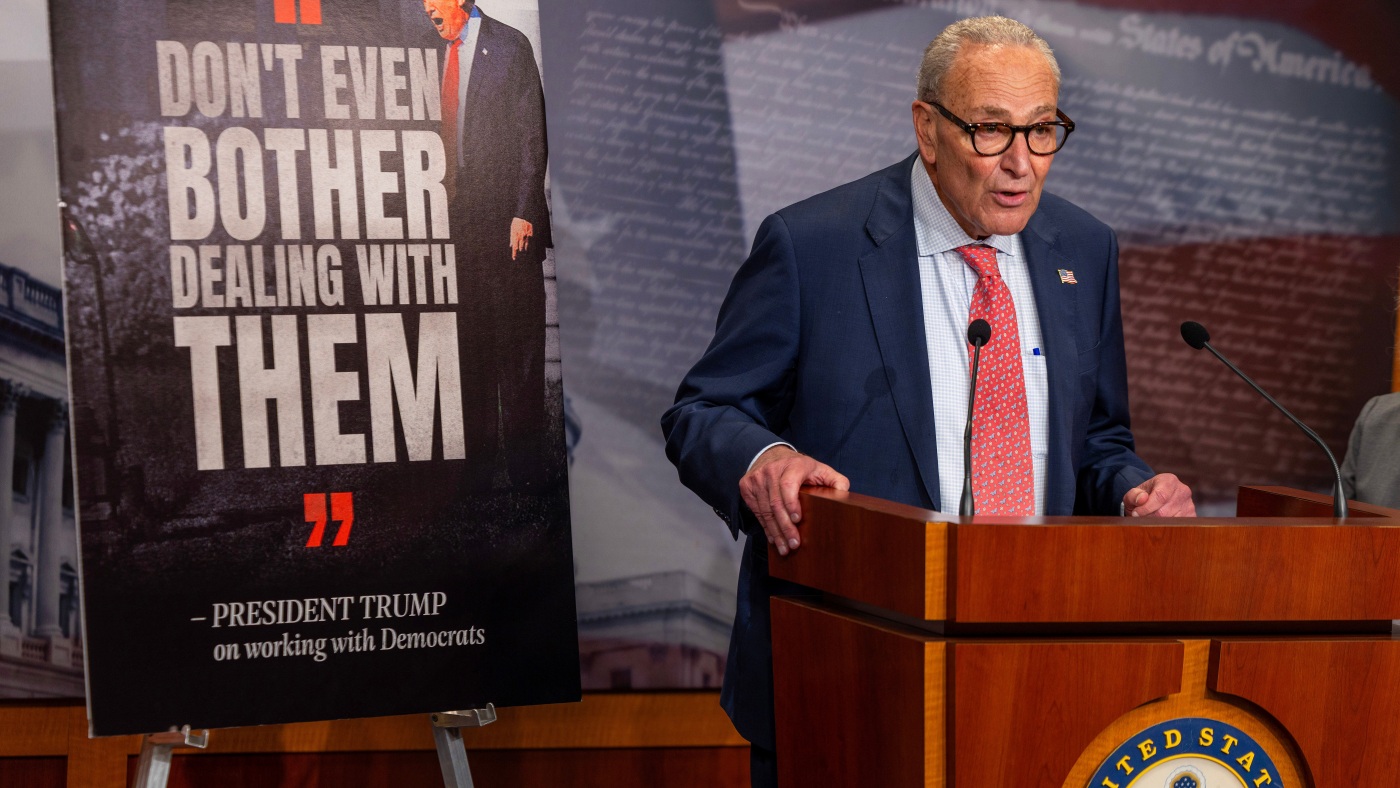 Top congressional leaders head to the White House ahead of shutdown deadline : NPR
