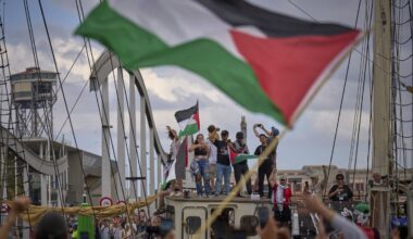 Gaza flotilla leaves Barcelona after storm delays