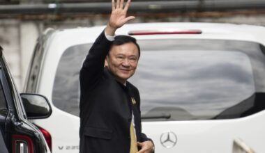 Thaksin Shinawatra leaves Thailand ahead of a risky court ruling