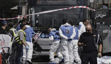 Jerusalem bus stop attack leaves 6 dead