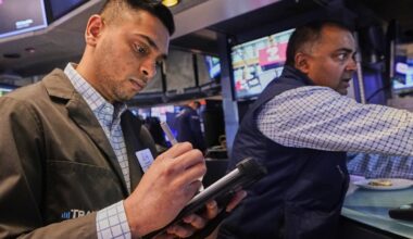 Wall Street's record-setting run keeps motoring on expectations for easier interest rates