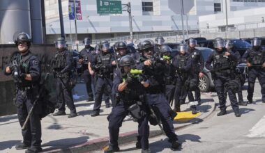 Los Angeles police officers fired over 1,000 projectiles at protesters