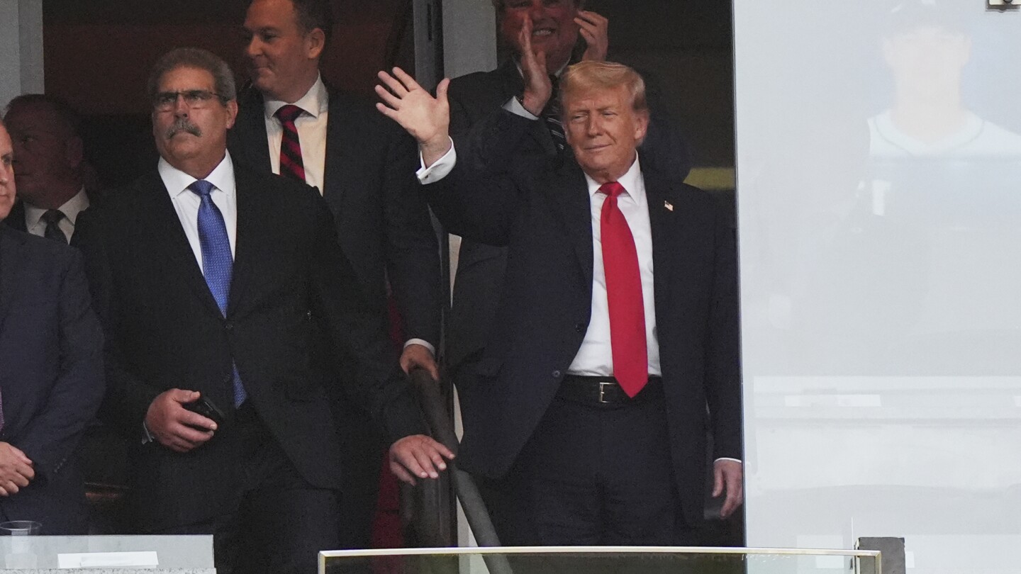 Live updates: Trump says he’ll send National Guard to Memphis