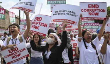 Philippine police arrested 49 after a violent clash near presidential palace